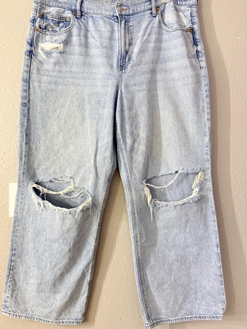 American Eagle Outfitters Light Blue Distressed Straight Leg Jeans